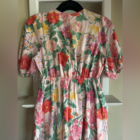 Old Navy Floral Linen Blend Twist Front Midi Dress with Puff Sleeves - Picture 13 of 15